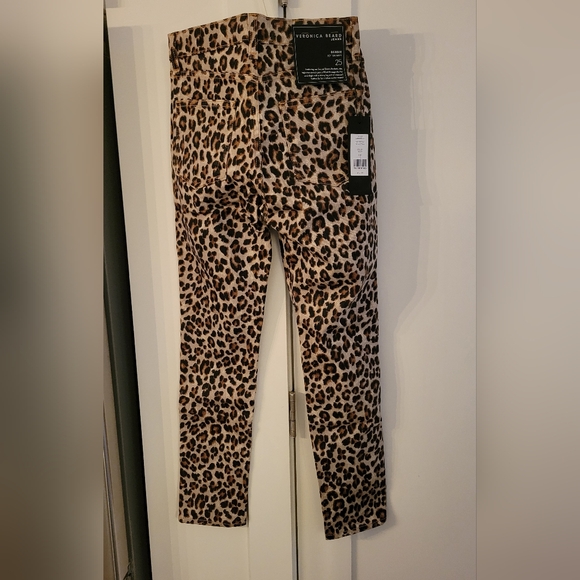 New With Tags Veronica Beard Debbie 10” Rise Leopard Print Jeans Size 25 - Picture 5 of 6